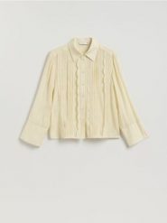 Koszula z ozdobnymi detalami - złamana biel. Koszule damskie Reserved, l, bez wzorów, z tkaniny, klasyczne, bez kołnierzyka, bez ramiączek. Za 159.99 zł.