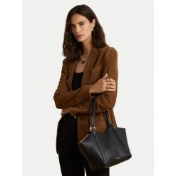 Torebka LAUREN RALPH LAUREN. Czarne torebki do ręki damskie Lauren Ralph Lauren, bez wzorów, klasyczne, bez dodatków. Za 1,599.00 zł.