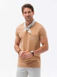 T-shirt męski bawełniany z nadrukiem na kieszonce - jasnobrązowy V6 S1742 - XXL. Brązowe t-shirty męskie Ombre Clothing, m, bez wzorów, z bawełny, klasyczne, bez kołnierzyka. W wyprzedaży za 29.99 zł.