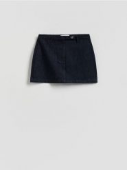 Jeansowa spódnica mini - granatowy. Niebieskie spódnice damskie Reserved, l, bez wzorów, z bawełny, mini, dopasowane. Za 99.99 zł.