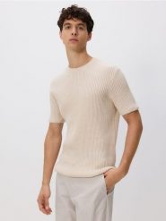 Sweter z krótkim rękawem - beżowy. Brązowe swetry przez głowę męskie Reserved, l, bez wzorów, z bawełny, bez kołnierzyka. Za 99.99 zł.