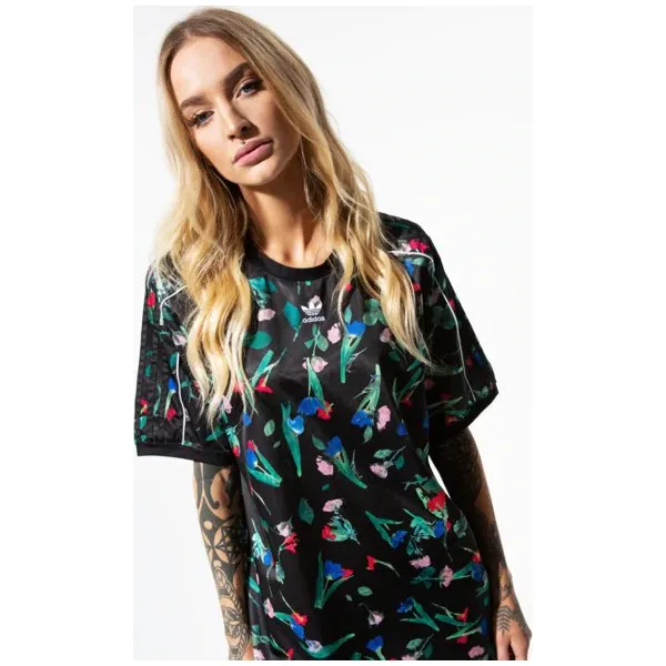 Adidas Sukienka Tee Dress , multicolor, rozmiar XS. Sukienki damskie Adidas, s, bez wzorów, z materiału, bez kołnierzyka, bez ramiączek. Za 169.99 zł.
