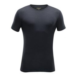 Koszulka termoaktywna Devold Breeze Merino 150 T-Shirt. Czarne t-shirty męskie Devold, m, bez wzorów, z materiału, bez kołnierzyka. Za 384.99 zł.