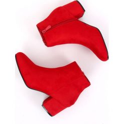 Botki na niskim obcasie czerwone YQ216P Red. Czerwone botki damskie ButyModne, klasyczne, bez obcasa, na obcasie, bez zapięcia. W wyprzedaży za 139.00 zł.