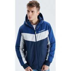 Ocieplana kurtka z kapturem - Granatowy. Kurtki męskie marki Cropp. Za 189.99 zł.