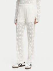 Adidas Spodnie dresowe Firebird Classic KE3455 Écru Regular Fit. Białe spodnie dresowe damskie Adidas, m, bez wzorów, z dresówki. Za 359.99 zł.