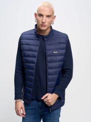 Kamizelka męska pikowana granatowa Jaxoon 403. Niebieskie marynarki męskie Big Star, bez wzorów, eleganckie. Za 299.99 zł.
