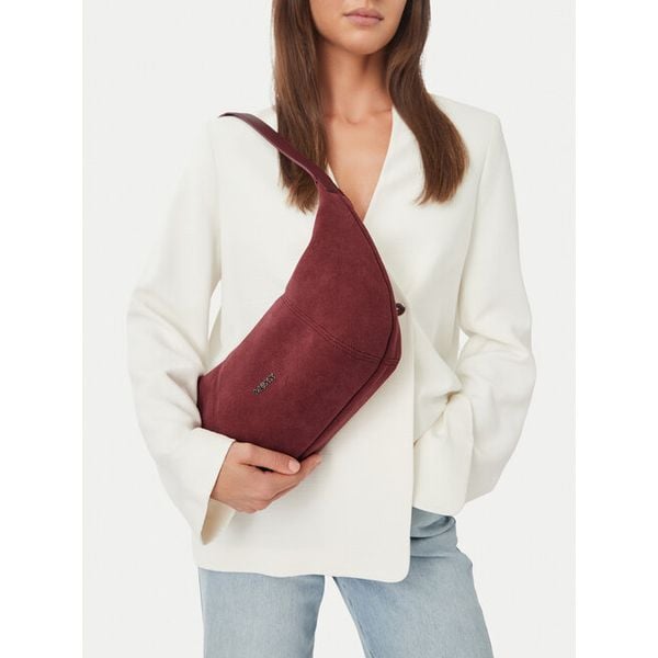 Torebka MEXX. Czerwone torebki do ręki damskie Mexx, bez wzorów, klasyczne, bez dodatków. Za 149.99 zł.