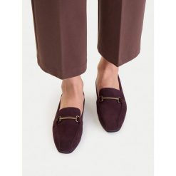 Loafersy Lasocki. Czerwone mokasyny damskie Lasocki. Za 199.99 zł.
