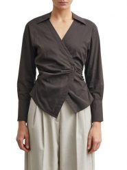 Comma bluzka kopertowa Kobiety brązowy, 40. Brązowe bluzki damskie comma, bez wzorów, biznesowe, bez kołnierzyka, bez ramiączek. Za 349.95 zł.