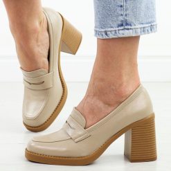 Beżowe mokasyny damskie na słupku M.Daszyński 2461-7. Brązowe mokasyny damskie M.Daszyński, z jeansu, eleganckie. Za 159.00 zł.
