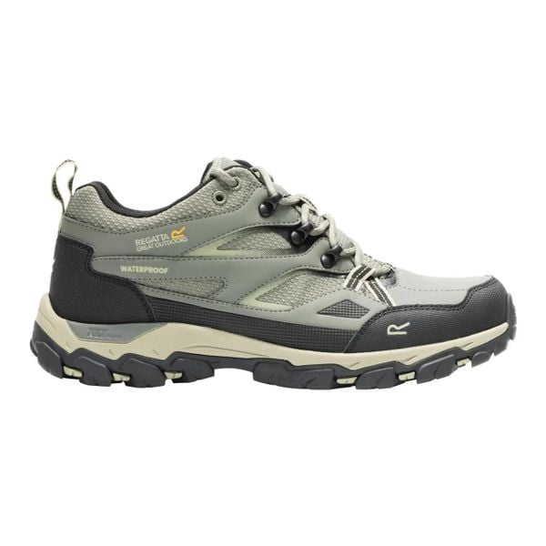 Męskie buty do chodzenia Holcombe Low III. Zielone trekkingi męskie Regatta, trekkingowe. Za 249.99 zł.