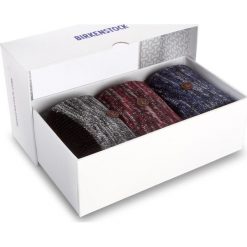 Zestaw 3 par wysokich skarpet damskich BIRKENSTOCK - Gift Box Xmas 1005919 Black/Red/Blue. Skarpety damskie marki Birkenstock. W wyprzedaży za 109.00 zł.