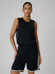 4F Koszulka do koszykówki loose szybkoschnąca uniseks - czarna L. Czarne t-shirty męskie 4f, l, bez wzorów, z materiału, sportowe, bez kołnierzyka. Za 119.99 zł.