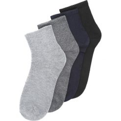 10-pack Czarno-Szare Skarpetki Punctual. Skarpety damskie marki Born2be. Za 29.99 zł.