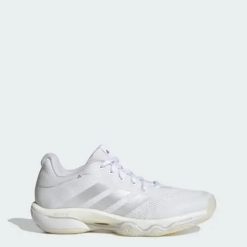 Damskie buty halowe adidas Crazyflight 7. Białe obuwie sportowe damskie Adidas, bez wzorów, do koszykówki. Za 572.50 zł.