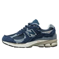 Buty do chodzenia dla dorosłych New Balance 2002R Protection Pack Navy Grey. Niebieskie obuwie sportowe damskie New Balance, bez wzorów, z materiału, do biegania. Za 3,706.10 zł.