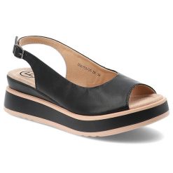 Sandały damskie Filippo, eleganckie na platformie zapinane sprzączką skórzane, czarne, DS6153-25-BK. Czarne sandały damskie Filippo, bez wzorów, bez obcasa, na koturnie, bez zapięcia. Za 149.00 zł.