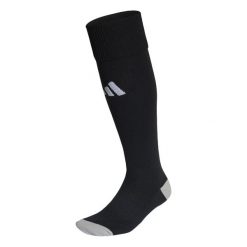 Getry piłkarskie Adidas Milano 23. Czerwone legginsy sportowe męskie Adidas, bez wzorów, z dzianiny, na fitness i siłownię. Za 44.95 zł.