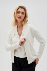 Wiskozowy sweter biały. Białe swetry damskie MOODO, l, bez wzorów, z poliamidu, bez kołnierzyka, bez ramiączek, bez kaptura. W wyprzedaży za 49.99 zł.