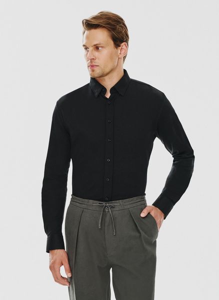 PAKO LORENTE – Czarna bawełniana koszula męska. Czarne koszule męskie Pako Lorente, m, bez wzorów, z bawełny, bez kołnierzyka, bez ramiączek. Za 199.99 zł.