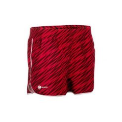 Spodenki Tenis Soft Damskie. Czerwone szorty damskie ARTENGO, z tkaniny. W wyprzedaży za 24.99 zł.