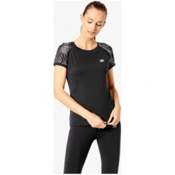 Lotto Koszulka Ss X-Fit Ii Prt 2 Rgl Pl W , czarny, rozmiar S. Czarne koszulki sportowe damskie Lotto, l, bez wzorów, z materiału, bez kołnierzyka, bez ramiączek, na fitness i siłownię. W wyprzedaży za 59.99 zł.