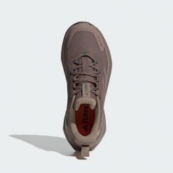 Damskie buty trekkingowe adidas Terrex Trailmaker 2.0 Gore-Tex. Brązowe obuwie sportowe damskie Adidas, wspinaczkowe, gore-tex. Za 529.00 zł.