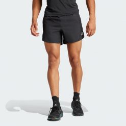 Szorty Run It. Zielone buty sportowe męskie Adidas, z materiału, bez zapięcia, do biegania. Za 139.00 zł.