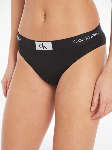 Calvin Klein Underwear Figi klasyczne 000QF7222E Czarny. Czarne figi damskie Calvin Klein Underwear, s, bez wzorów, z bawełny. Za 59.99 zł.