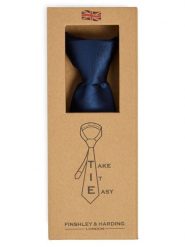 Finshley & Harding London krawat na zamek błyskawiczny wykonany z jedwabiu Mężczyźni Jedwab niebieski, ONE SIZE. Niebieskie krawaty i muchy Finshley & Harding London, do pracy, bez wzorów, z jedwabiu, biznesowe. Za 149.95 zł.