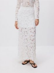 Strukturalana spódnica maxi - biały. Białe spódnice damskie Reserved, l, bez wzorów, z bawełny, maxi, rozkloszowane. W wyprzedaży za 89.99 zł.