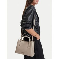 Torebka Nine West. Szare torebki do ręki damskie Nine West, bez wzorów, bez dodatków. Za 299.99 zł.