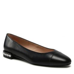 Baleriny Stuart Weitzman. Czarne baleriny damskie Stuart Weitzman, bez wzorów, bez obcasa. Za 1,599.00 zł.