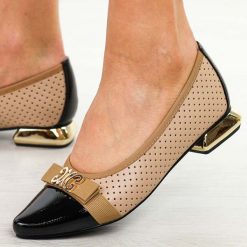 Czarne ażurowe baleriny damskie Potocki 12556. Czarne półbuty damskie POTOCKI, na lato, z aplikacjami, z jeansu, biznesowe, bez obcasa, na obcasie, bez zapięcia. Za 179.00 zł.