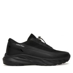 Sneakersy Calvin Klein. Czarne trampki i tenisówki chłopięce Calvin Klein, bez wzorów, bez zapięcia. Za 479.99 zł.