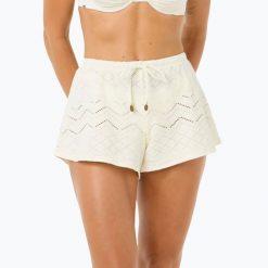Spodenki damskie Rip Curl San Carlos Lycra Short. Białe szorty damskie Rip Curl, bez wzorów, z lycry. Za 179.99 zł.