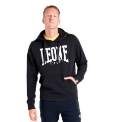 Męska bluza Leone z dużym logo Basic. Czarne bluzy męskie LEONE 1947 APPAREL, l, bez wzorów, z tkaniny, bez kaptura, na fitness i siłownię. W wyprzedaży za 163.30 zł.