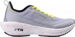 4f Męskie Buty do biegania DUREVO. Buty sportowe męskie 4f, bez zapięcia, do biegania. Za 421.71 zł.