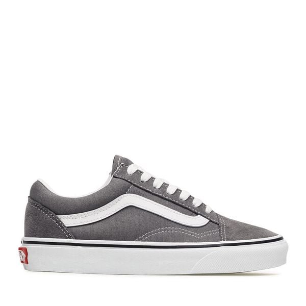 Tenisówki Vans. Czerwone trampki i tenisówki damskie Vans, bez wzorów, bez zapięcia. Za 305.99 zł.