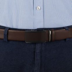 Pasek męski skórzany 3,5 cm klamra automatyczna Beltimore brązowy 51-572 : Kolory - brązowy, beżowy, Rozmiar pasków - r.110-125 cm. Brązowe paski damskie bez wzorów, ze skóry, wizytowe. Za 64.99 zł.