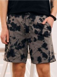 Szorty z motywem tie-dye - szary. Szare szorty męskie Sinsay, l, bez wzorów. Za 39.99 zł.