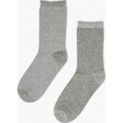 2 pack gładkich bawełnianych skarpet. Skarpety damskie MOODO, bez wzorów, z bawełny. W wyprzedaży za 5.99 zł.