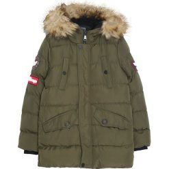 Ciemnozielona Kurtka Circumstances. Zielone kurtki i płaszcze dla chłopców marki Born2be, na jesień, młodzieżowe. Za 189.99 zł.