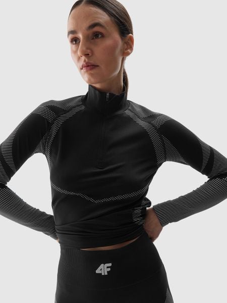 4F Bielizna termoaktywna bezszwowa (góra) damska - czarna M/L. Czarna bielizna termoaktywna damska 4f, l, bez wzorów, z elastanu, bez ramiączek, długie. Za 189.99 zł.