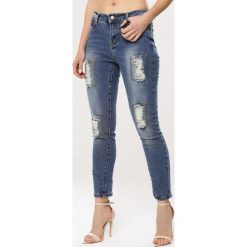 Niebieskie Jeansy Exploration. Jeansy damskie marki Born2be. Za 49.99 zł.