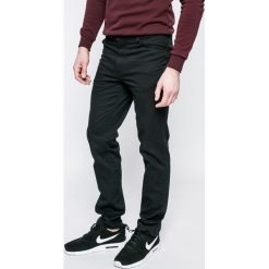 Mustang - Jeansy Tramper. Jeansy męskie marki Mustang. W wyprzedaży za 139.90 zł.