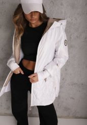 Biała Przejściowa Kurtka z Kapturem Pikowanymi Przeszyciami i Suwakami Kave. Białe kurtki damskie Renee, m, bez wzorów, z jeansu, z kapturem. Za 159.99 zł.