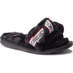 Klapki JUICY COUTURE BLACK LABEL - JJ154 Pitch Black. Czarne klapki damskie Juicy Couture Black Label, z materiału. Za 259.00 zł.