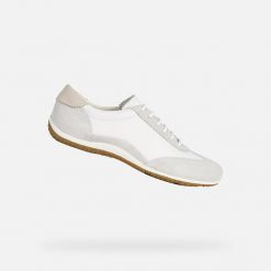 Buty GEOX D VEGA Biały. Białe obuwie sportowe damskie Geox, bez wzorów, ze skóry, do biegania. Za 381.99 zł.